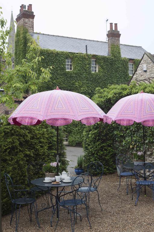 The White Swan Inn Pickering Esterno foto