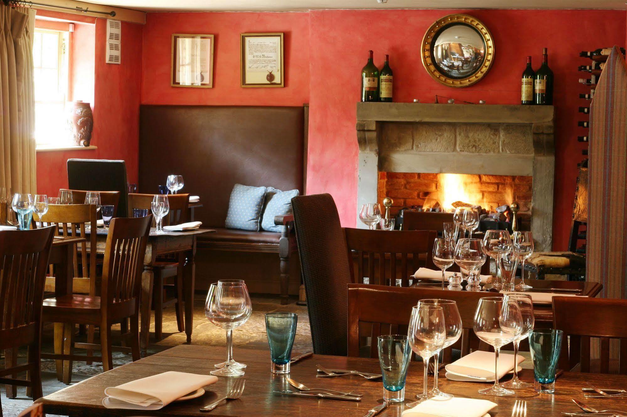 The White Swan Inn Pickering Esterno foto